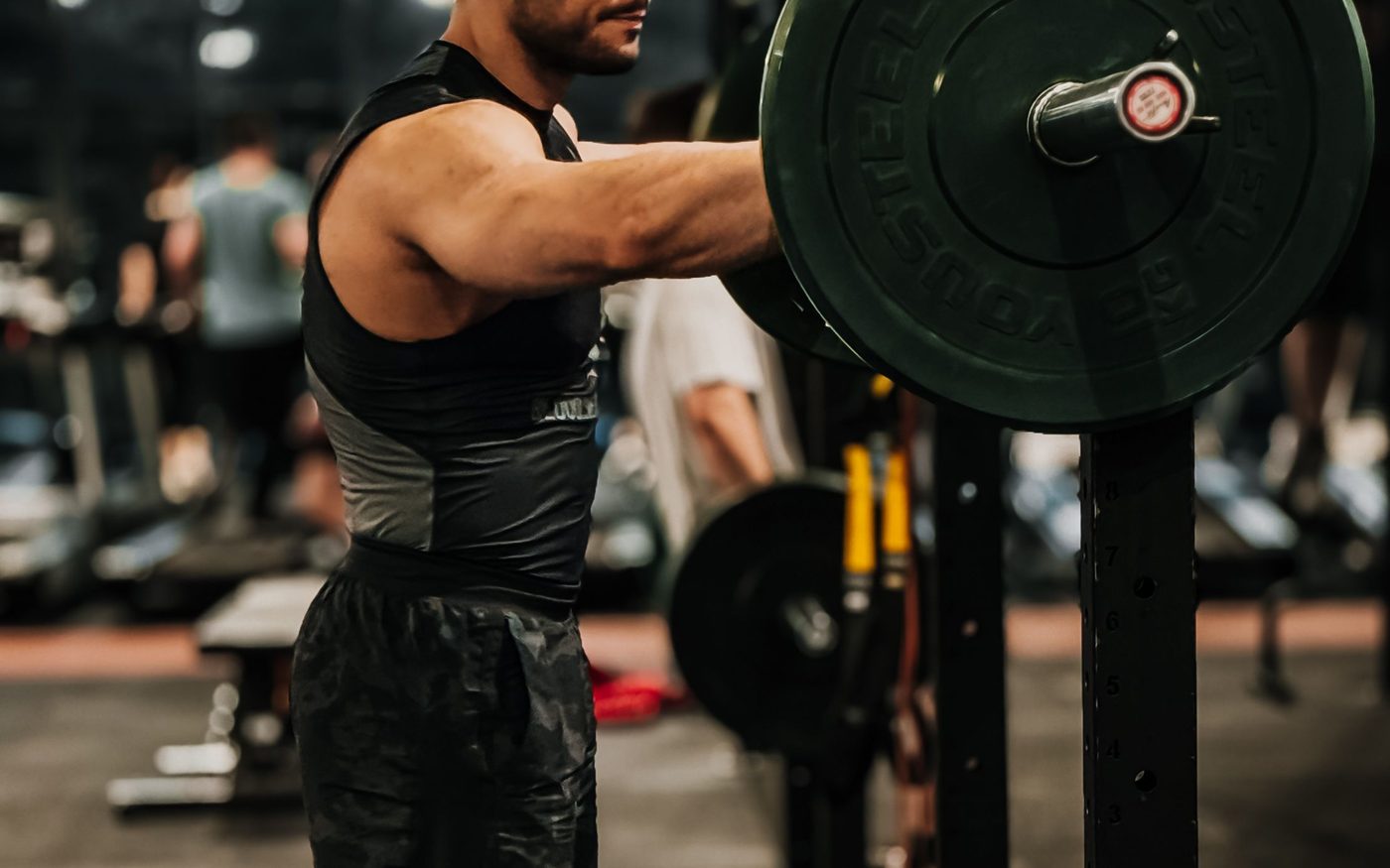 Entrenamiento de Fuerza con Kettlebells para Corredores: Fuerza Real en Casa sin Perder Flexibilidad